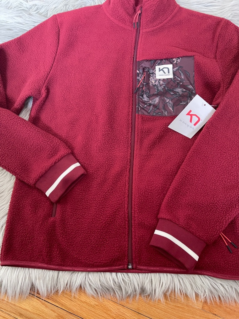 Kari Traa Maroon Zip-Up Fleece Jacket with Patterned Chest Pocket - Picture 5 of 8